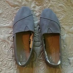 Gray Toms 8.5